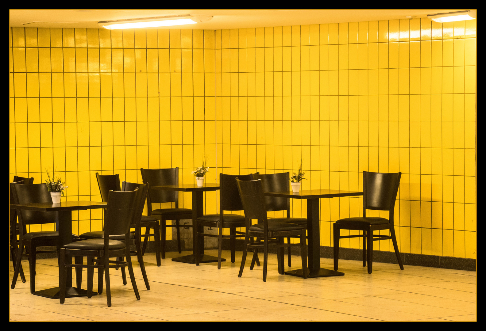 Cafe in der U-Bahn