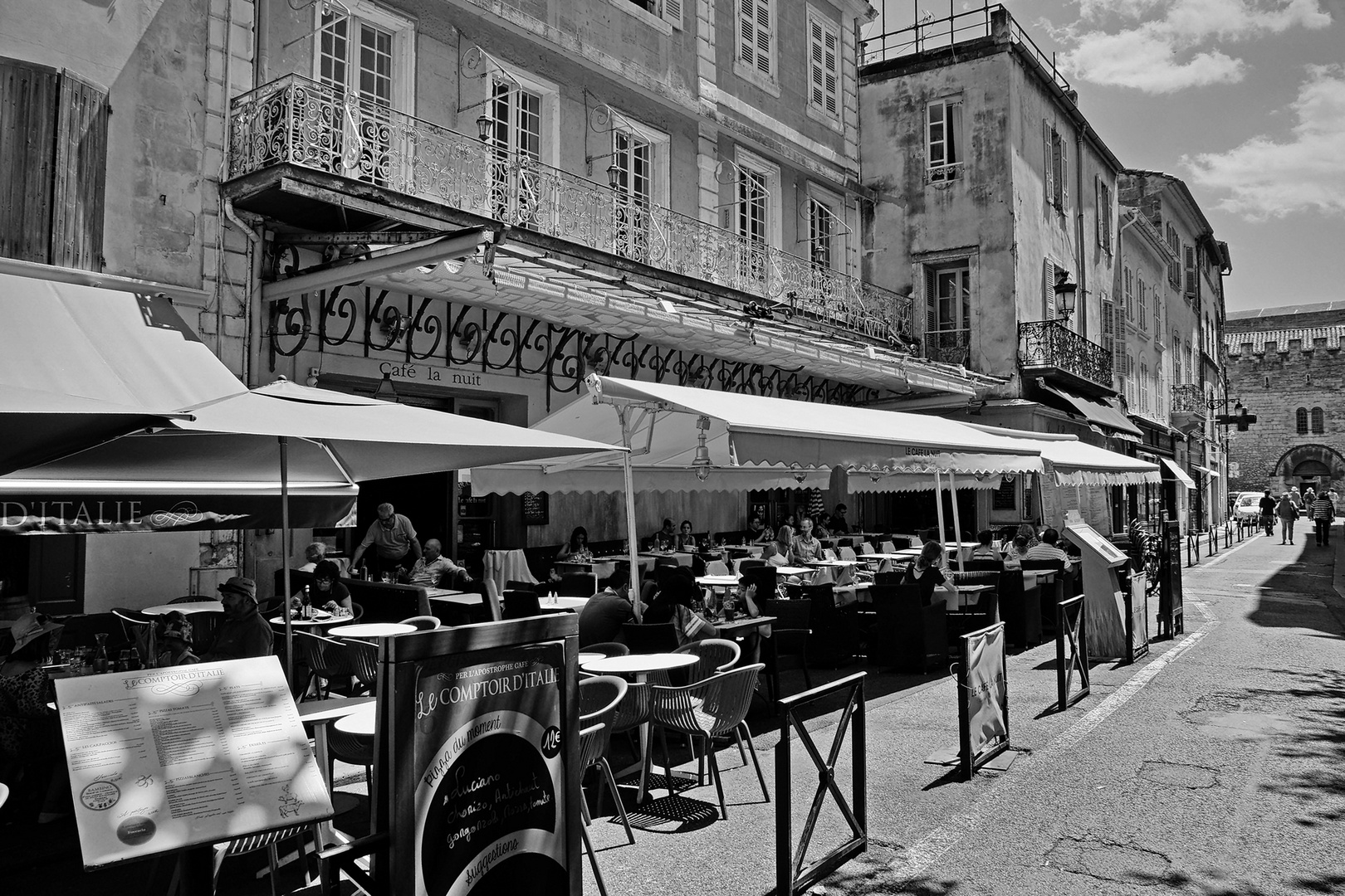 Café Terrasse sur la Place du Forum