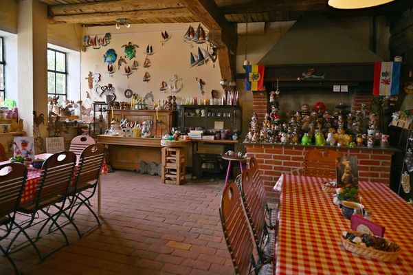 Cafe und Laden im ehemaligen Schafstall
