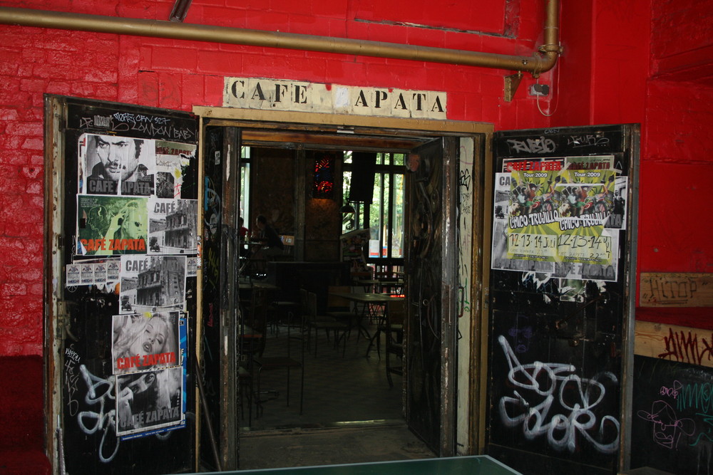 "Cafe Zapata" in Berlin.....einladend......