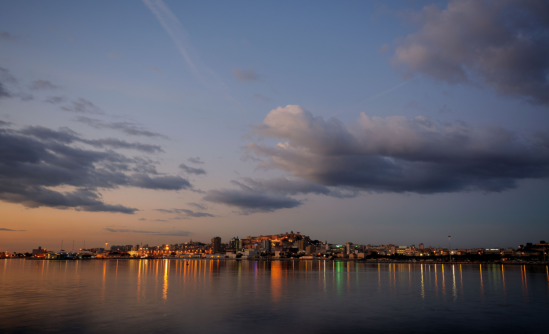 Cagliari fra Mare e Cielo