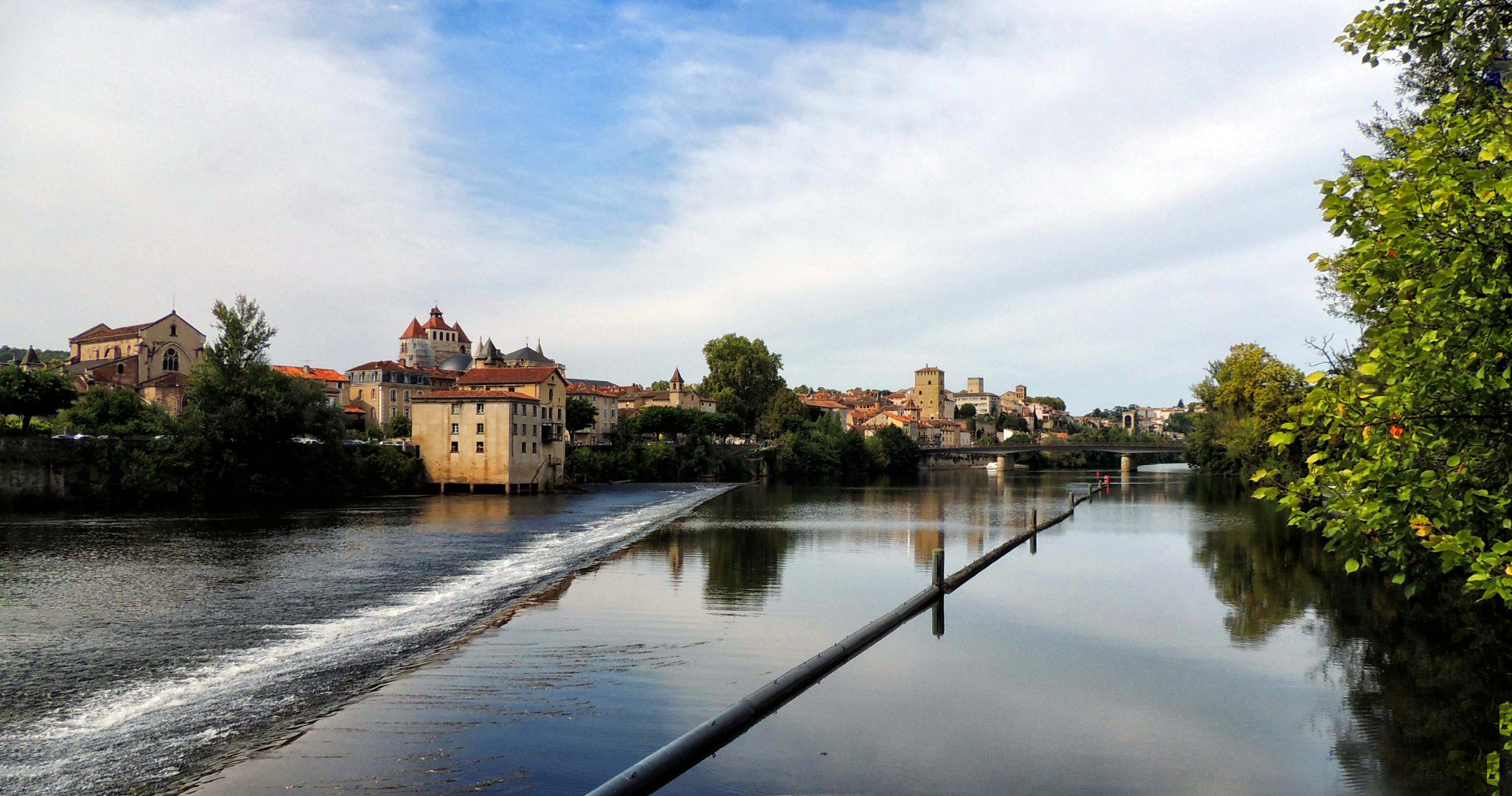 Cahors depuis le Lot