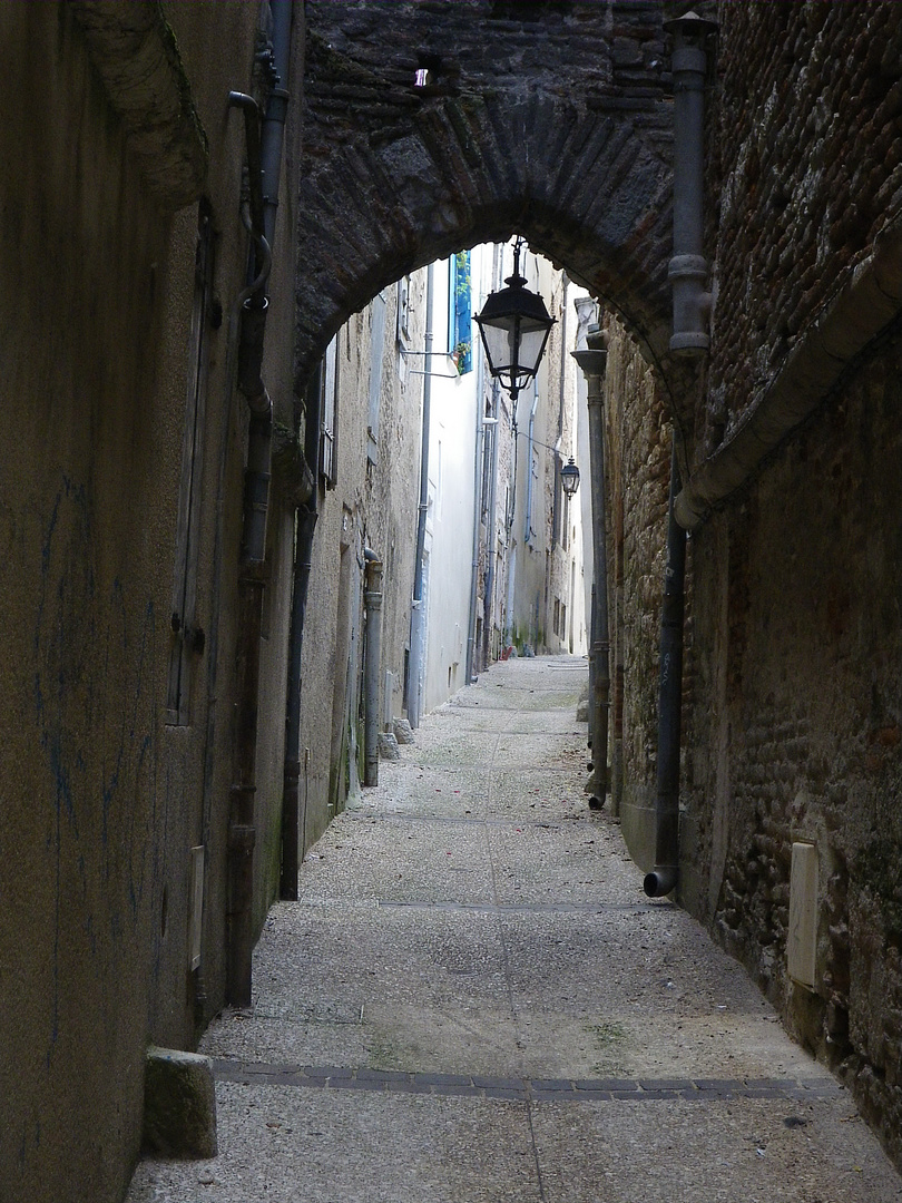 cahors.........une ruelle