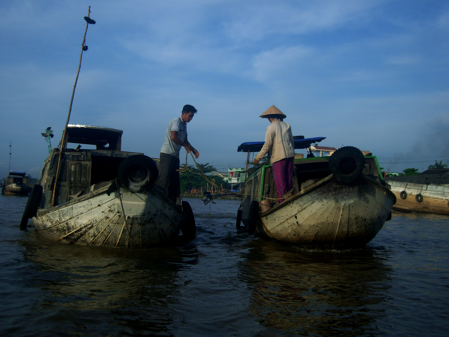 CAI RANG - floating market -