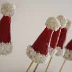 Cake Pops alias Weihnachtsmützen