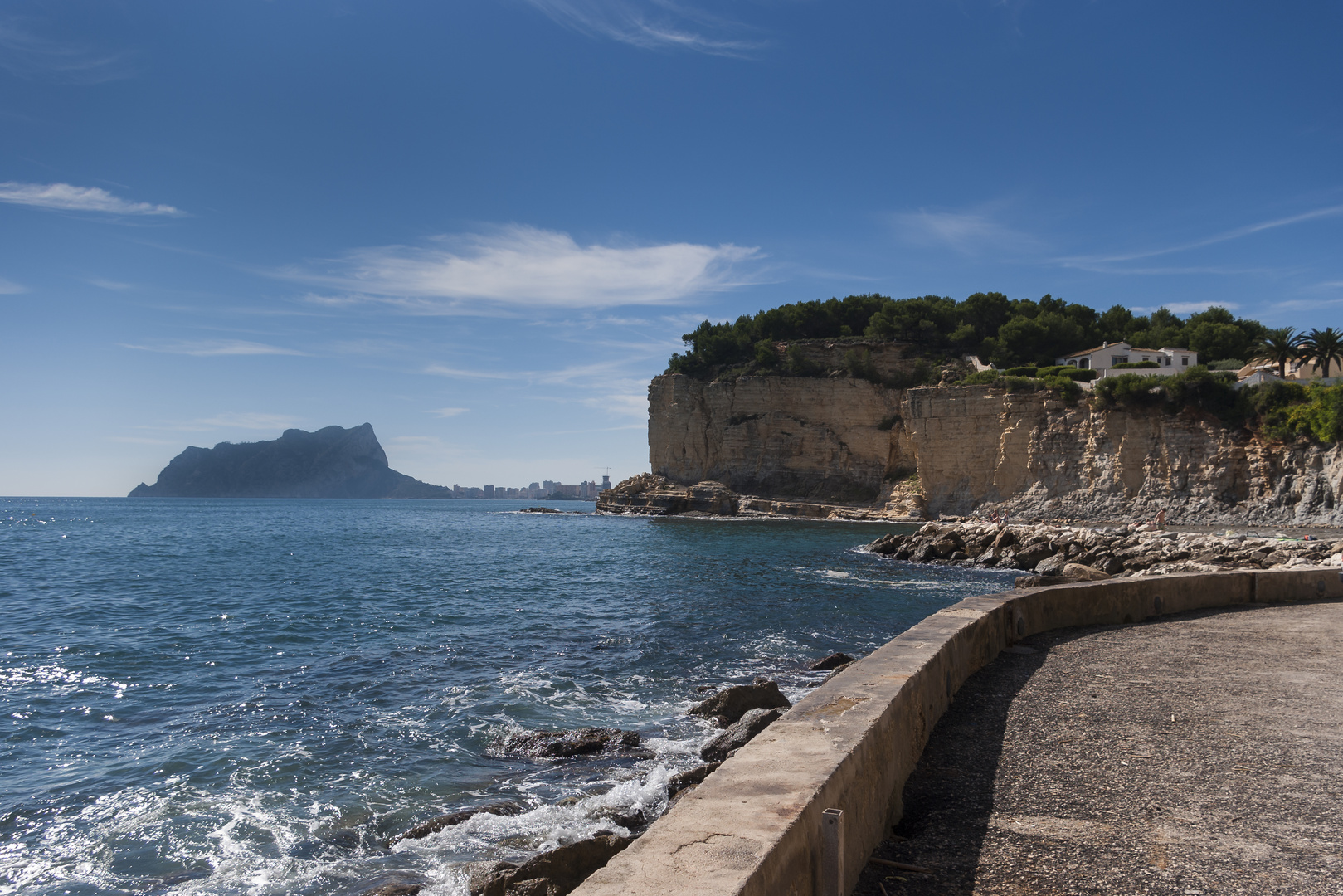 Cala Advogad y Ifach