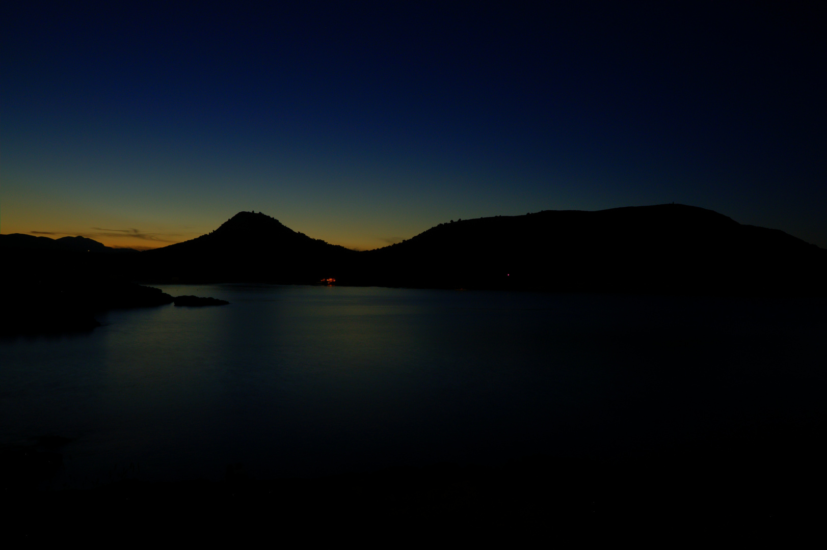 Cala Agulla bei Nacht