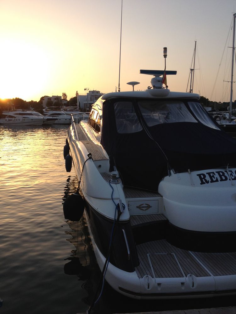 Cala d´Or versinkt im Abendlicht