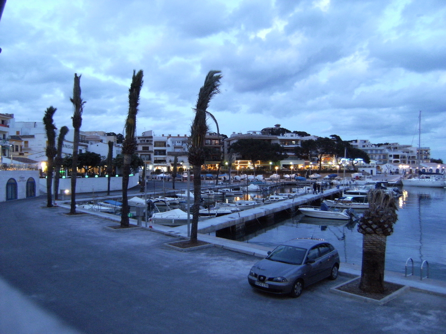 Cala Ratjada, Hafen bei Dämmerung