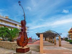 Cala Ratjada, Violín bajo