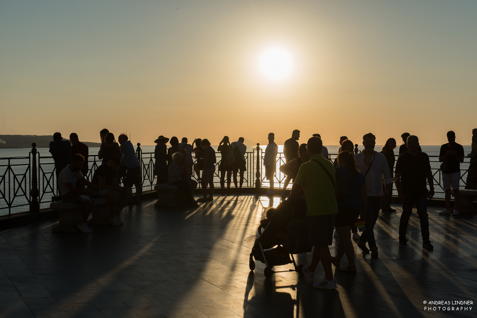 Calabria (7) Warten auf den Sonnenuntergang