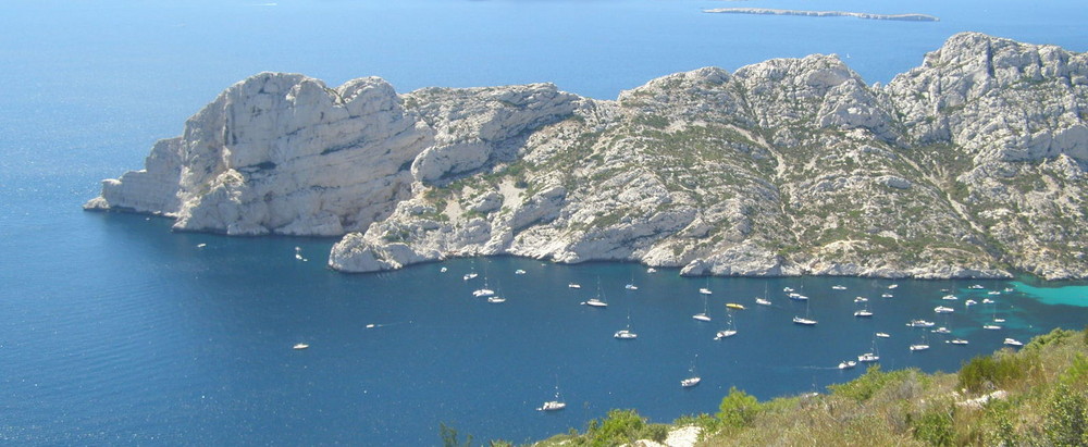 Calanque de Sormiou vue du col des Escourtines (Marseille)