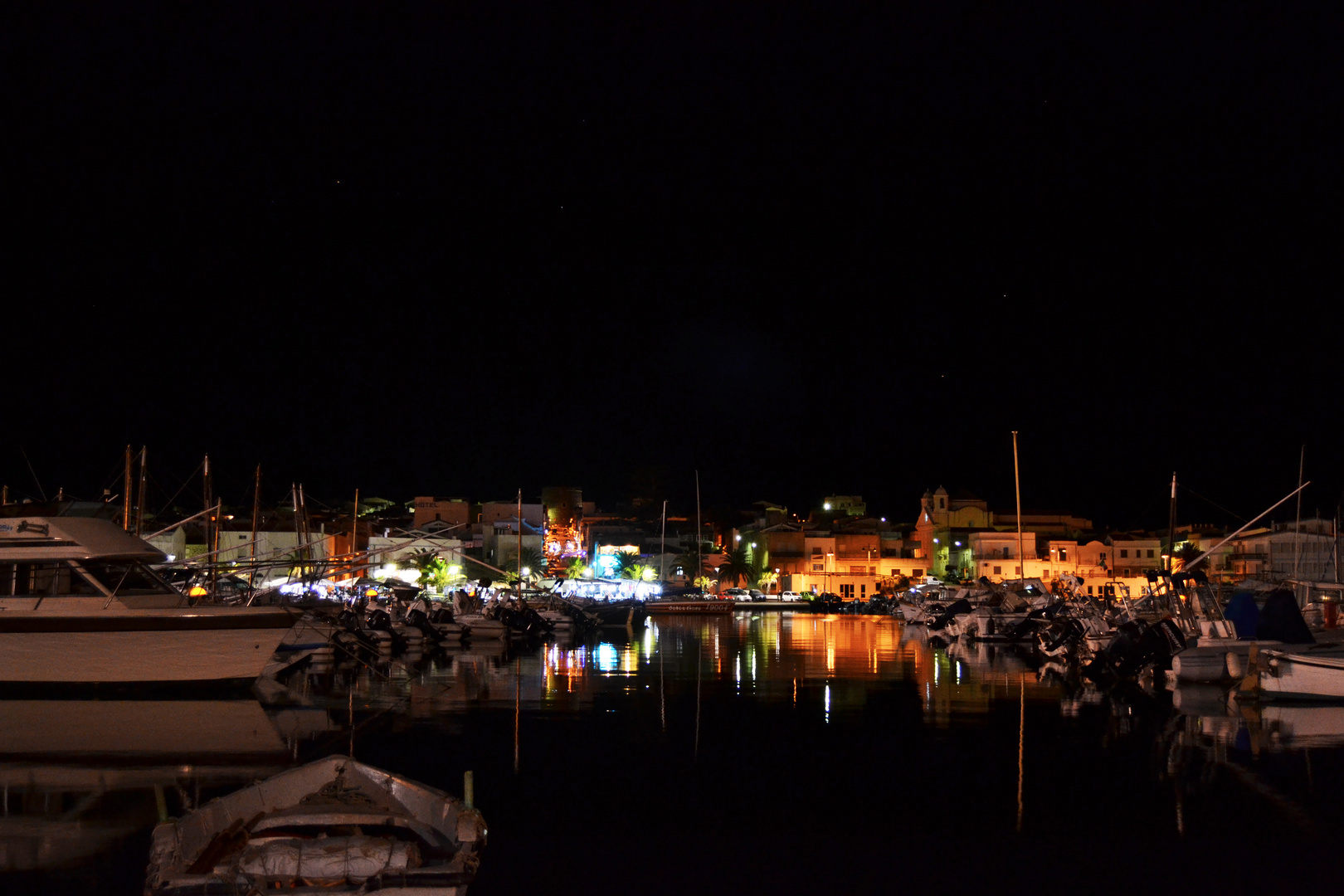 Calasetta by night