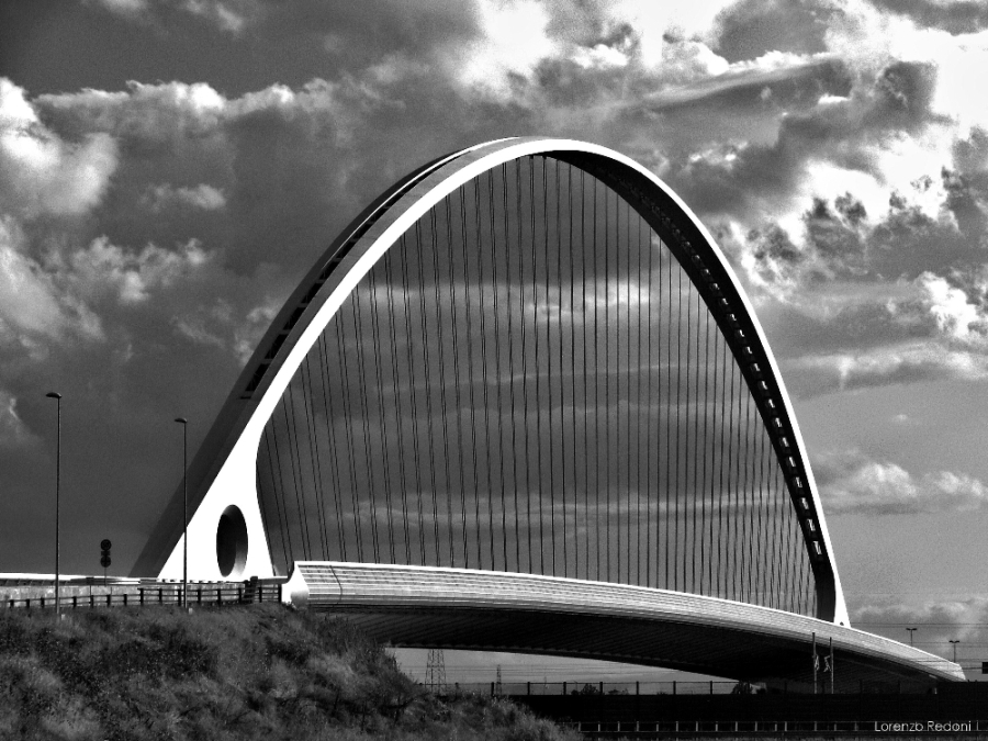 CALATRAVA in B/W