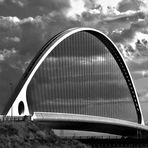 CALATRAVA in B/W