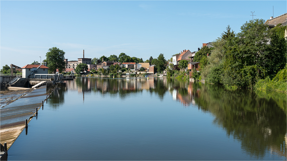 Calbe, Am Saalewehr