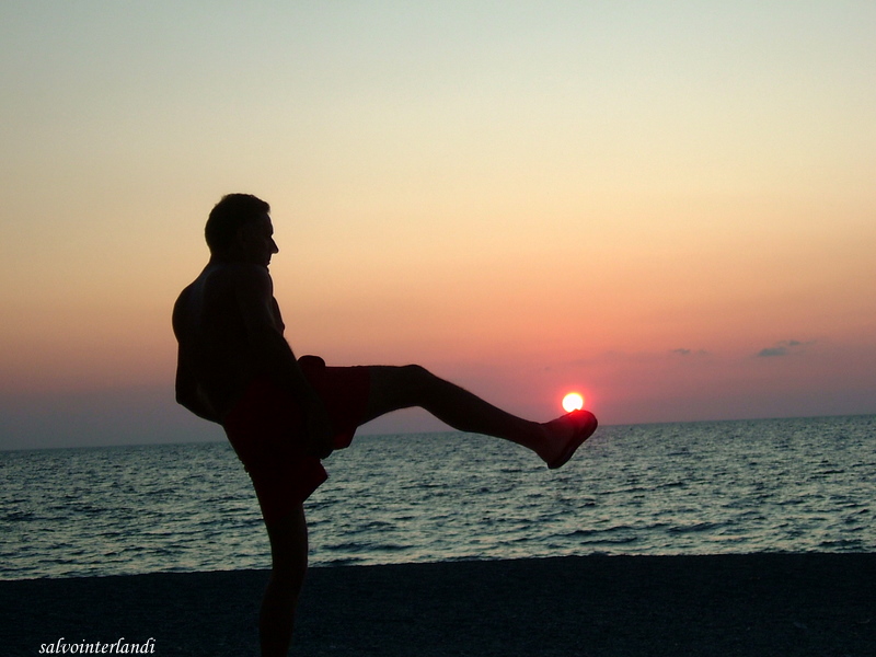 calciando il sole