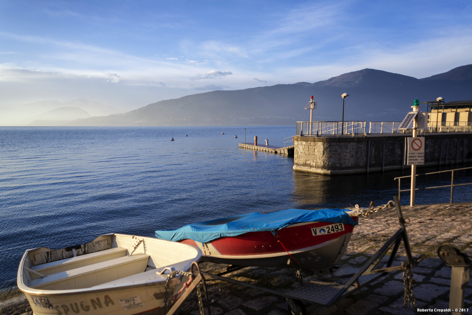 Caldè, il porto