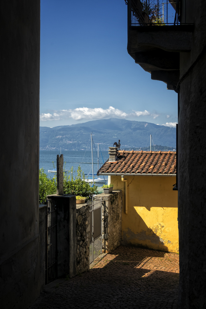 Caldè, vicolo del gallo