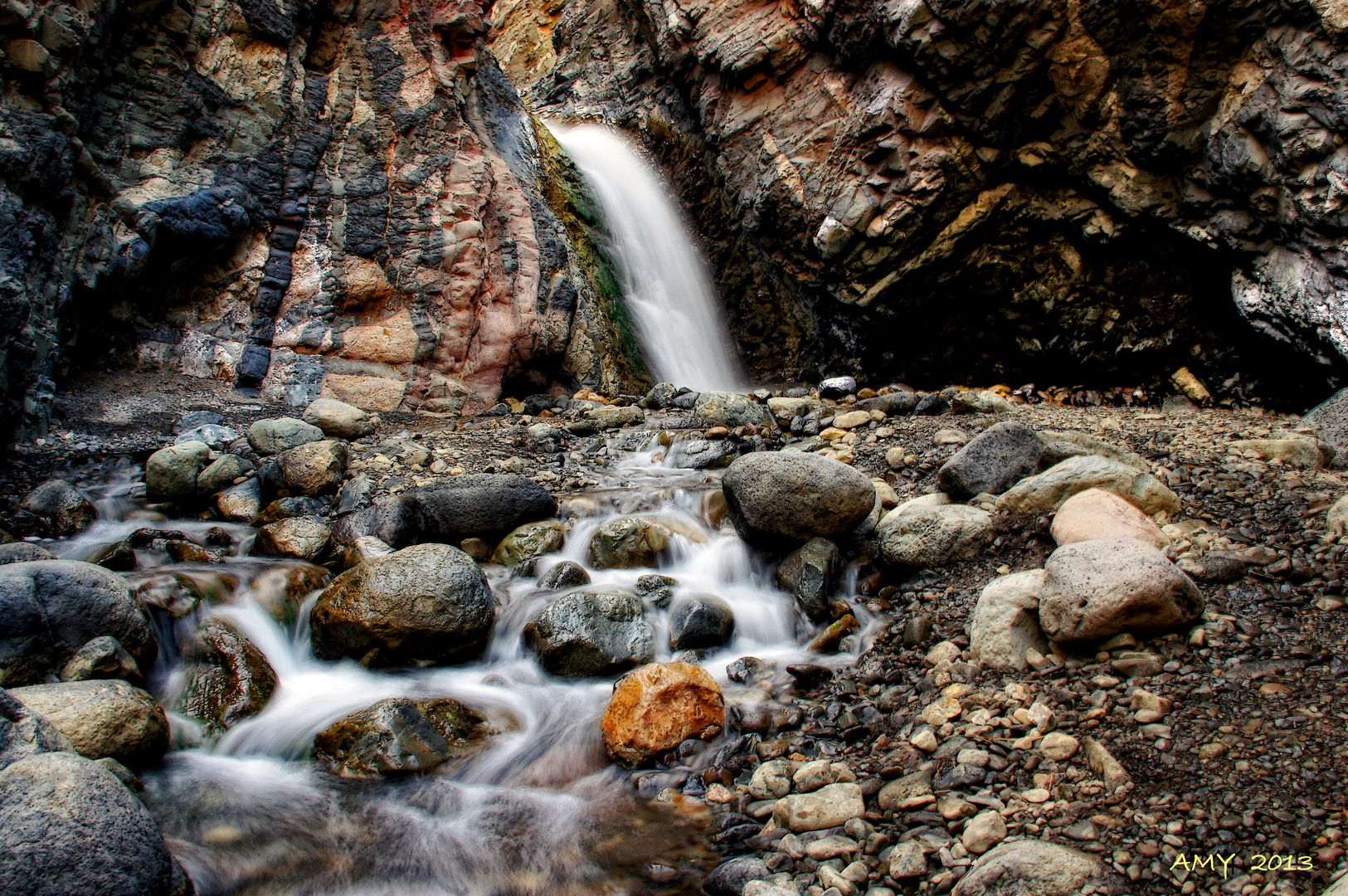 CALDERA DE TABURIENTE (LA PALMA). Dedicada A LA MEMORIA DE TANAUSÚ