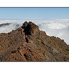 Caldera in Wolken