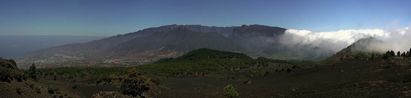 Caldera Taburiente und Passatwolken