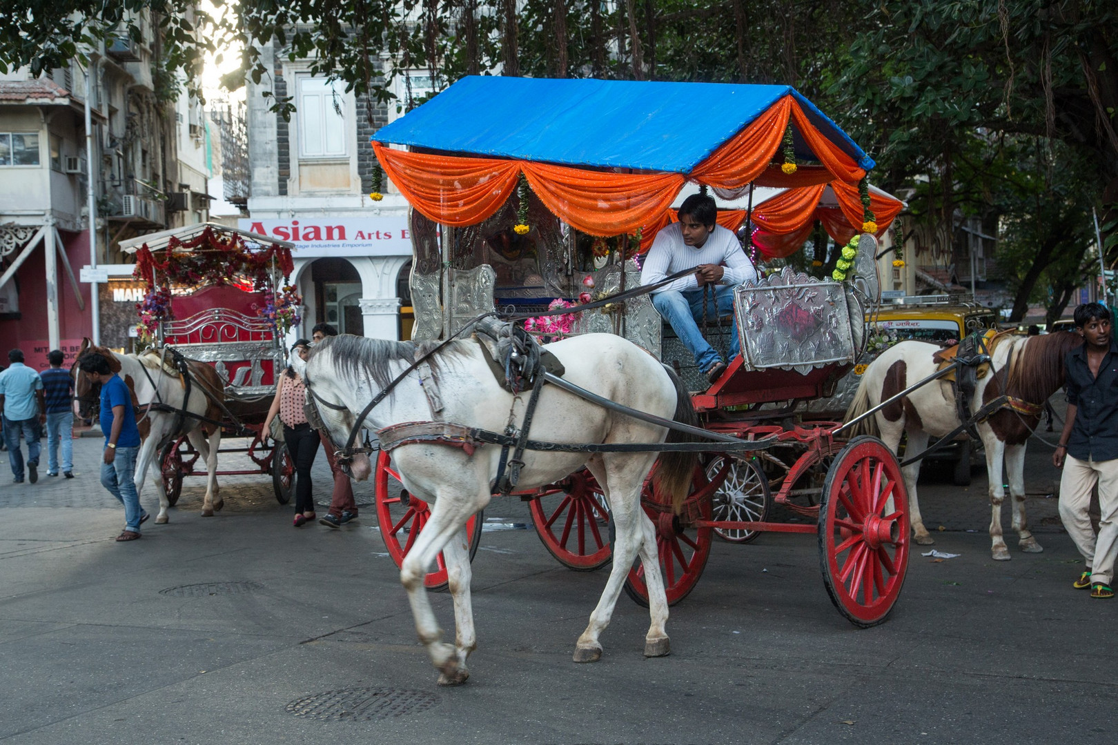 Calèches à Bombay, quartier Colaba