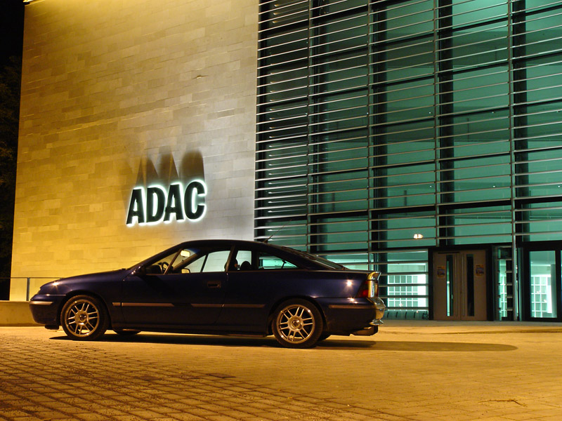 Calibra vor ADAC