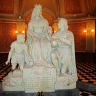 California State Capitol - Statue of the Spanish Queen