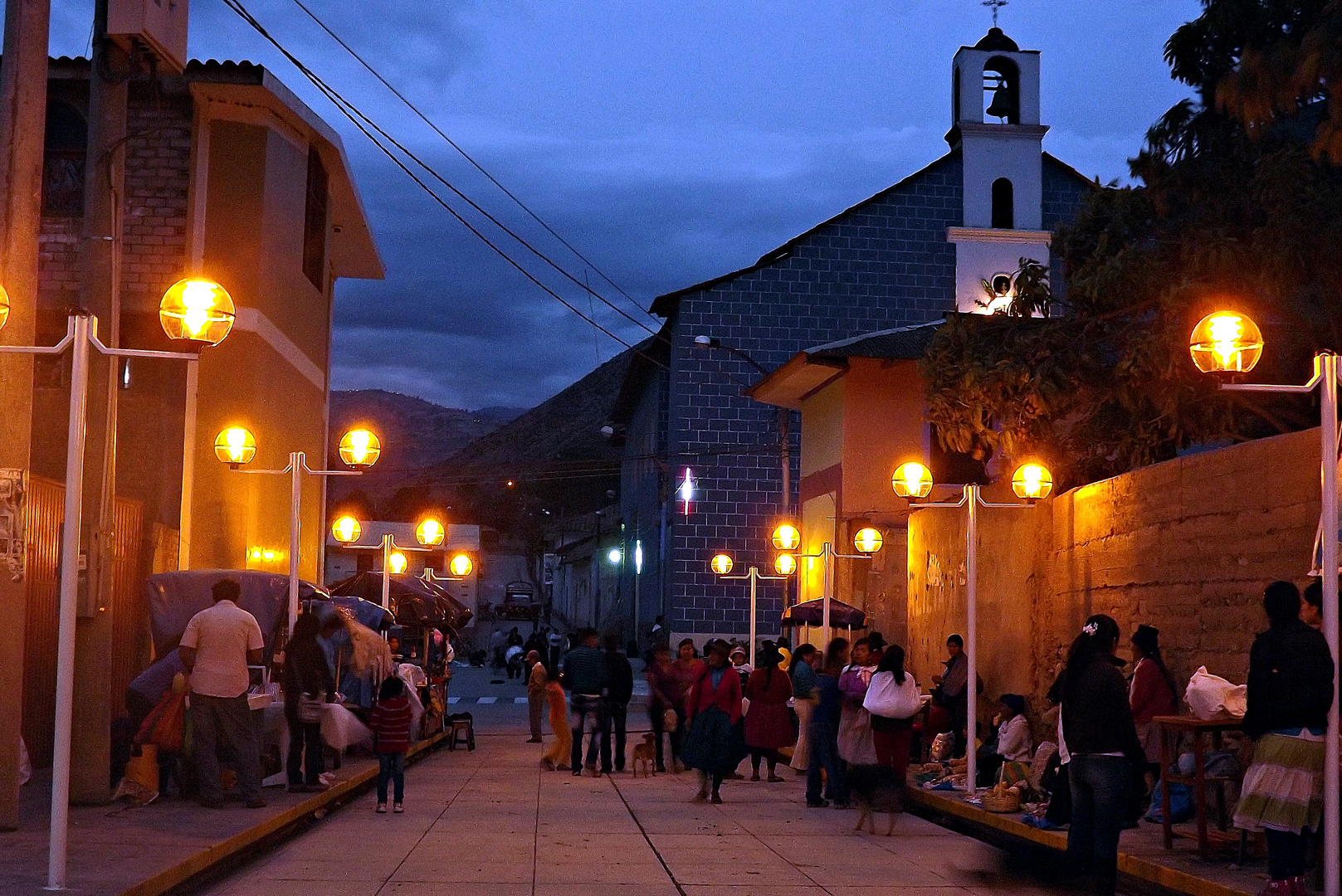 CALLE CENTRAL DE HUACAR - HUÁNUCO PERÚ