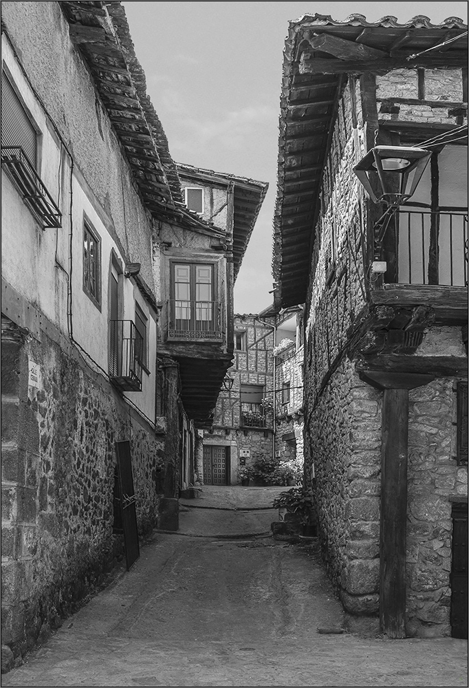 Calle Cerrada --San Martín del Castañar, Salamanca--