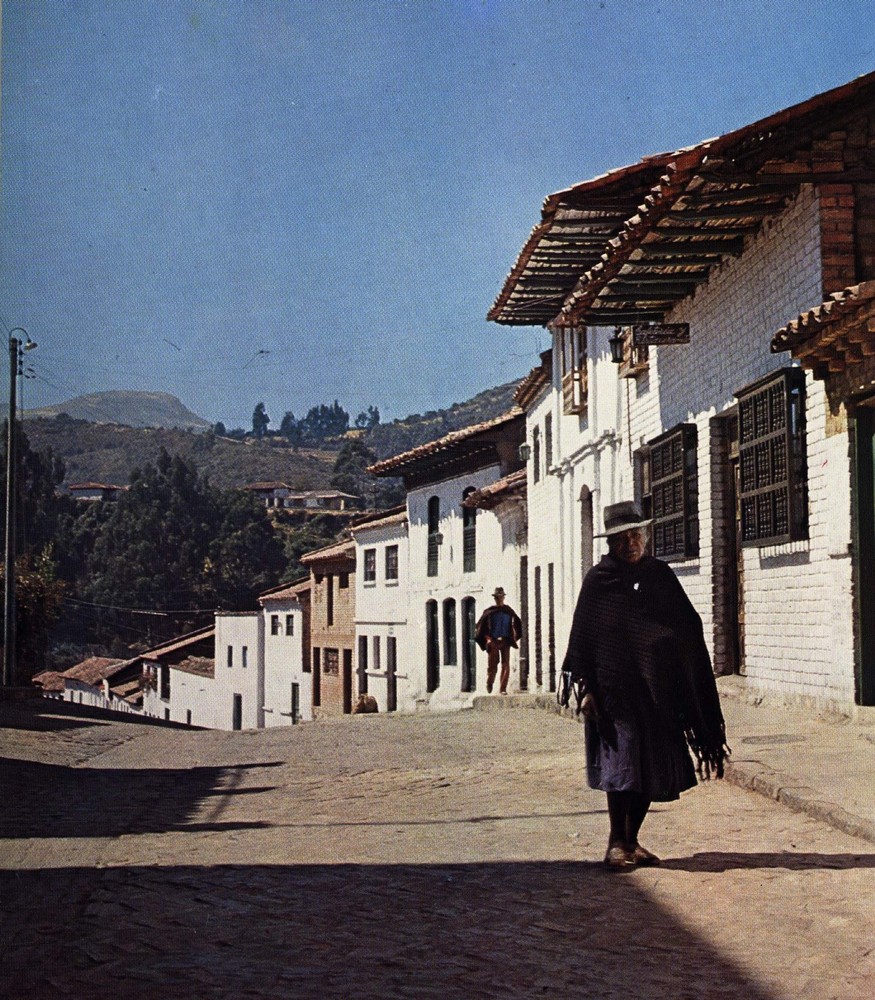 Calle de Calicanto, Monguí, Boyacá. COLOMBIA