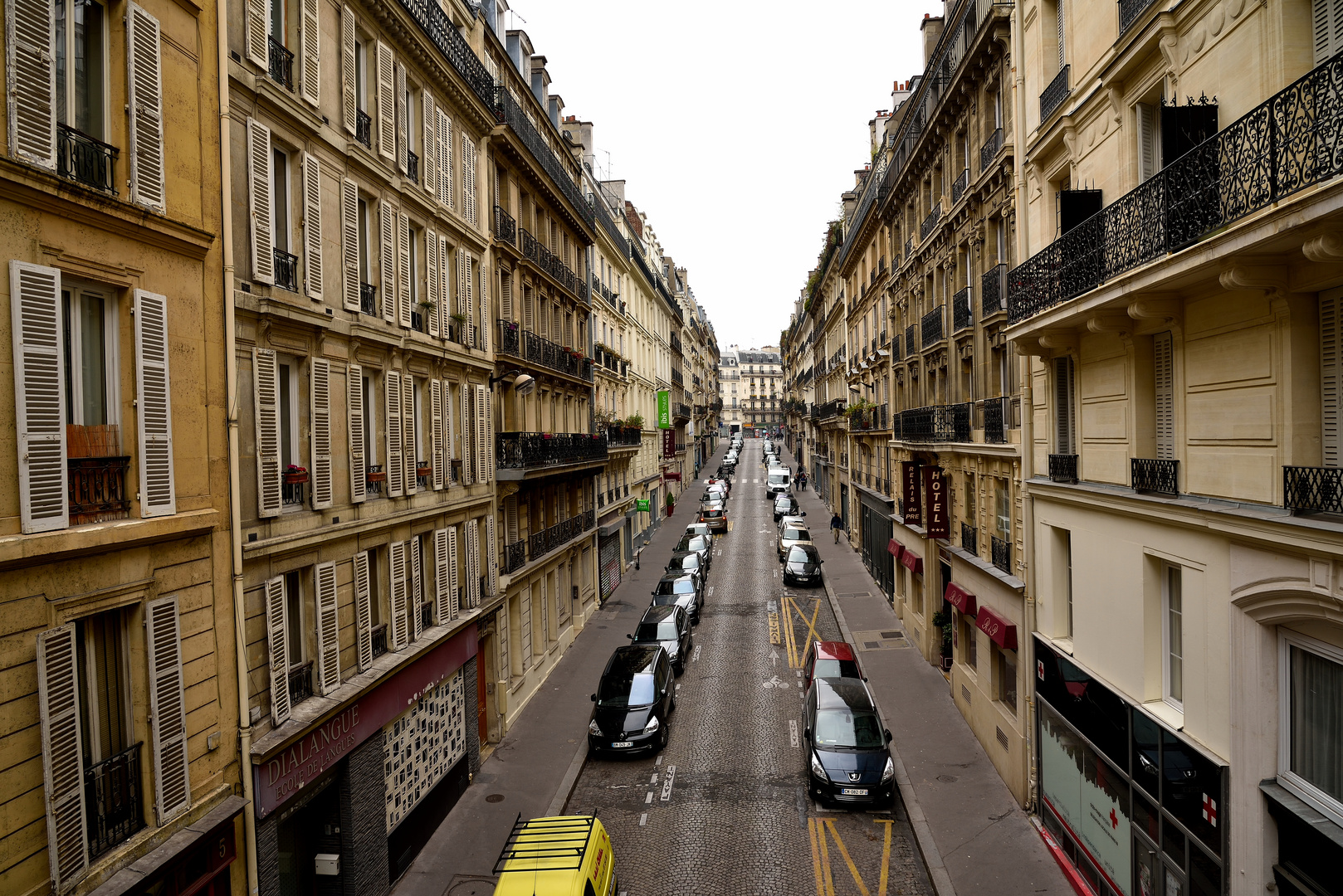 Calle rue pierre Sémard parís