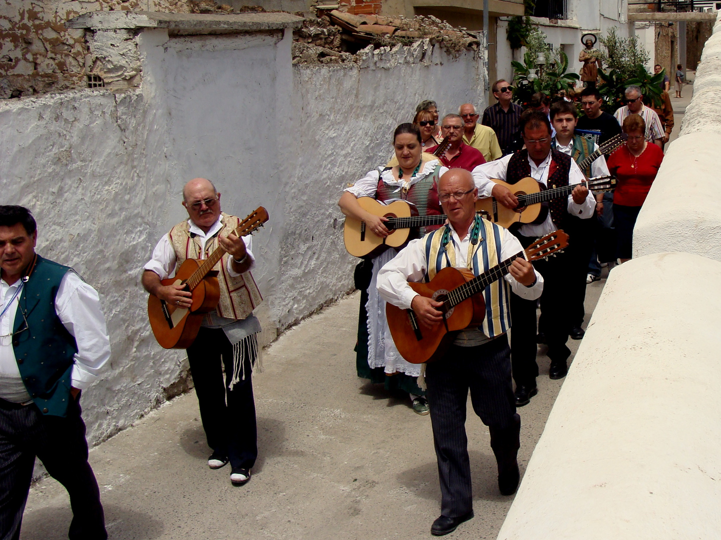 Calles et la fête de Sta. Quiteria..04