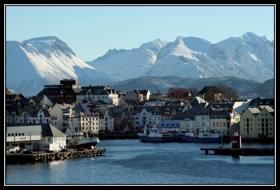 Calling Port of Alesund