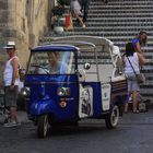 Caltagirone: ai piedi della scalinata