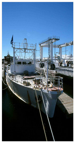 Calypso in La Rochelle [war: Was für ein Schiff ist das?]