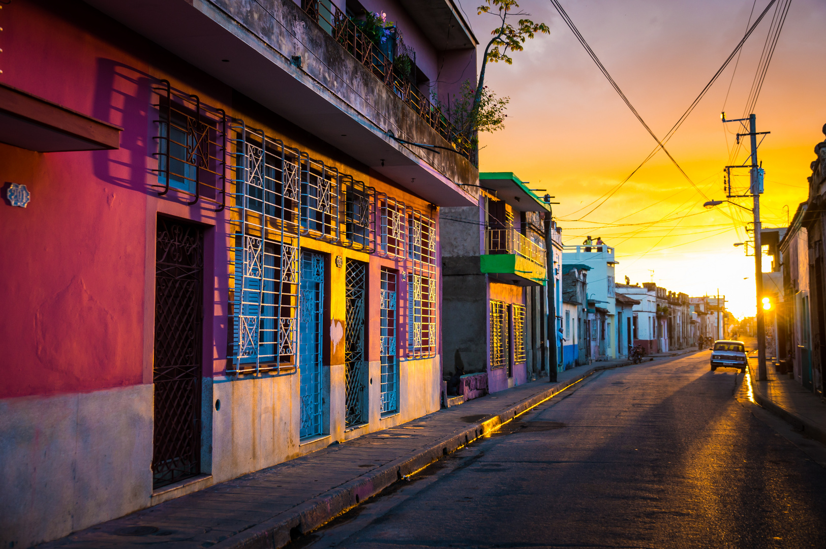CAMAGUEY, KUBA - Straßenansicht der Innenstadt