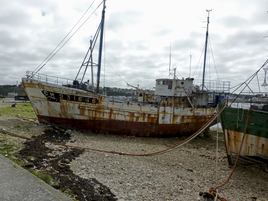 Camaret épave dans le port