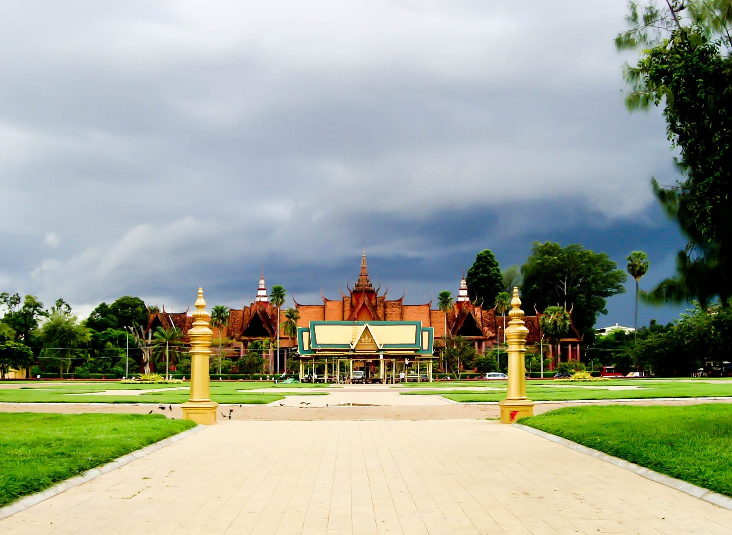 Cambodia | Phnom Pen National Museum