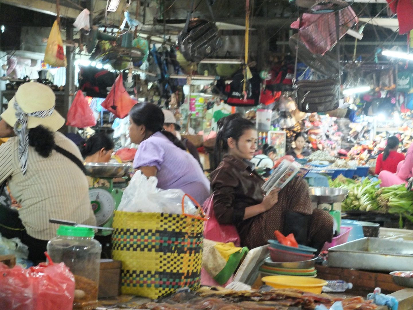 cambodia_working people