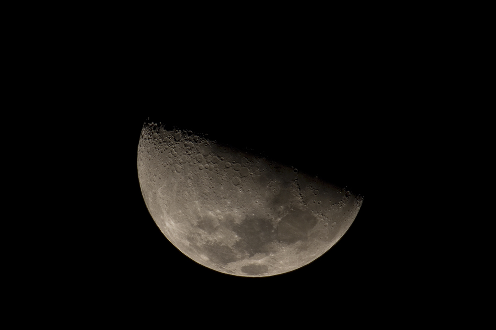 Cameroon Moon / Halfmoon ;-)