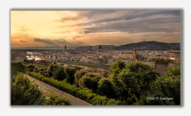 Caminando entre recuerdos y poemas