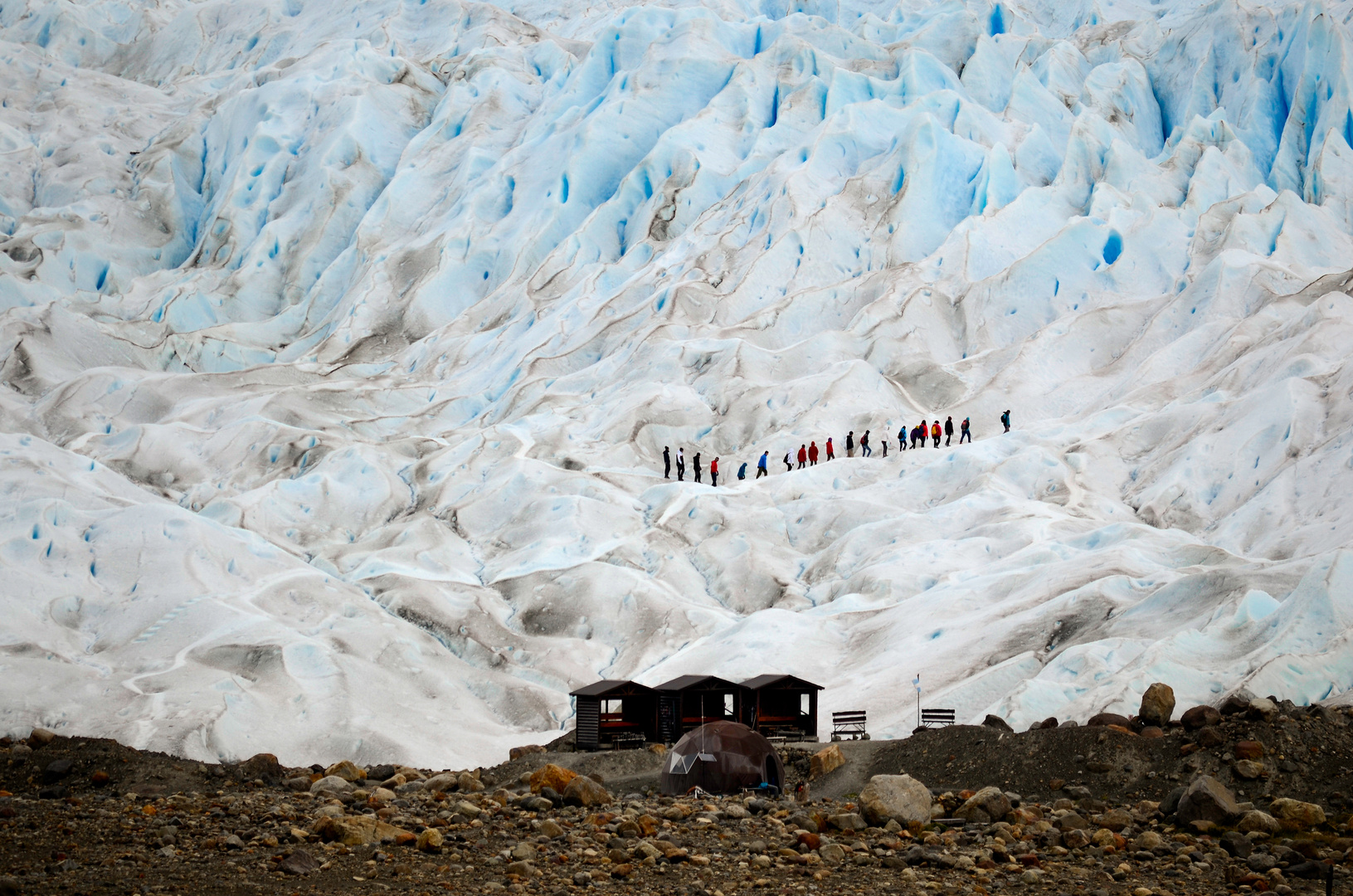 caminando sobre el glaciar - walking on the glacier