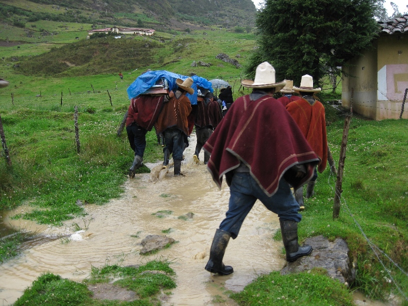 Camino al Cementerio de Pachachaca - Celendin - Cajamarca