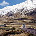 camion sur la route des Andes