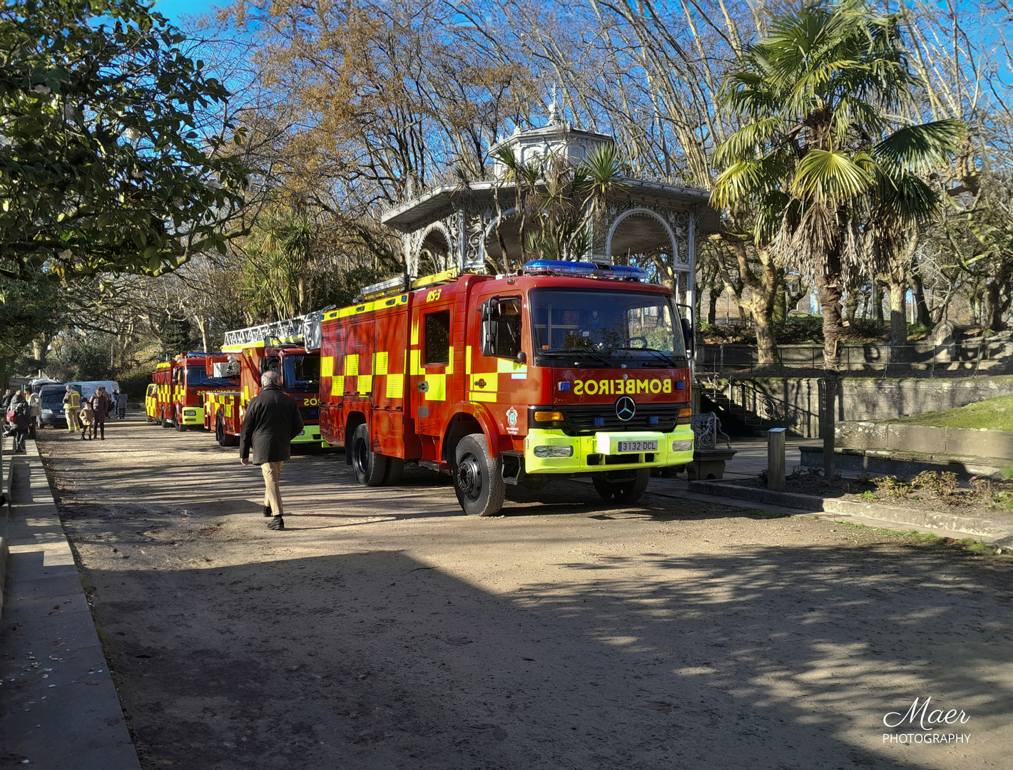 Camiones de los bomberos compostelanos.