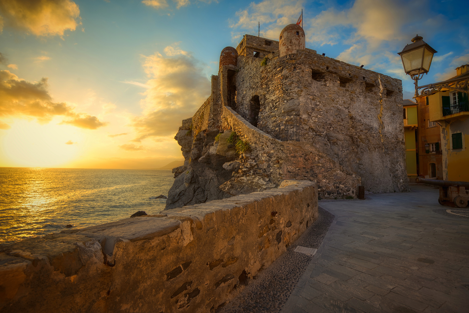 Camogli - Castel Dragone im Licht der untergehenden Sonne