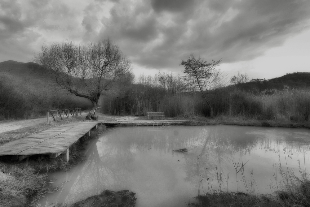 campagna con cielo imbronciato