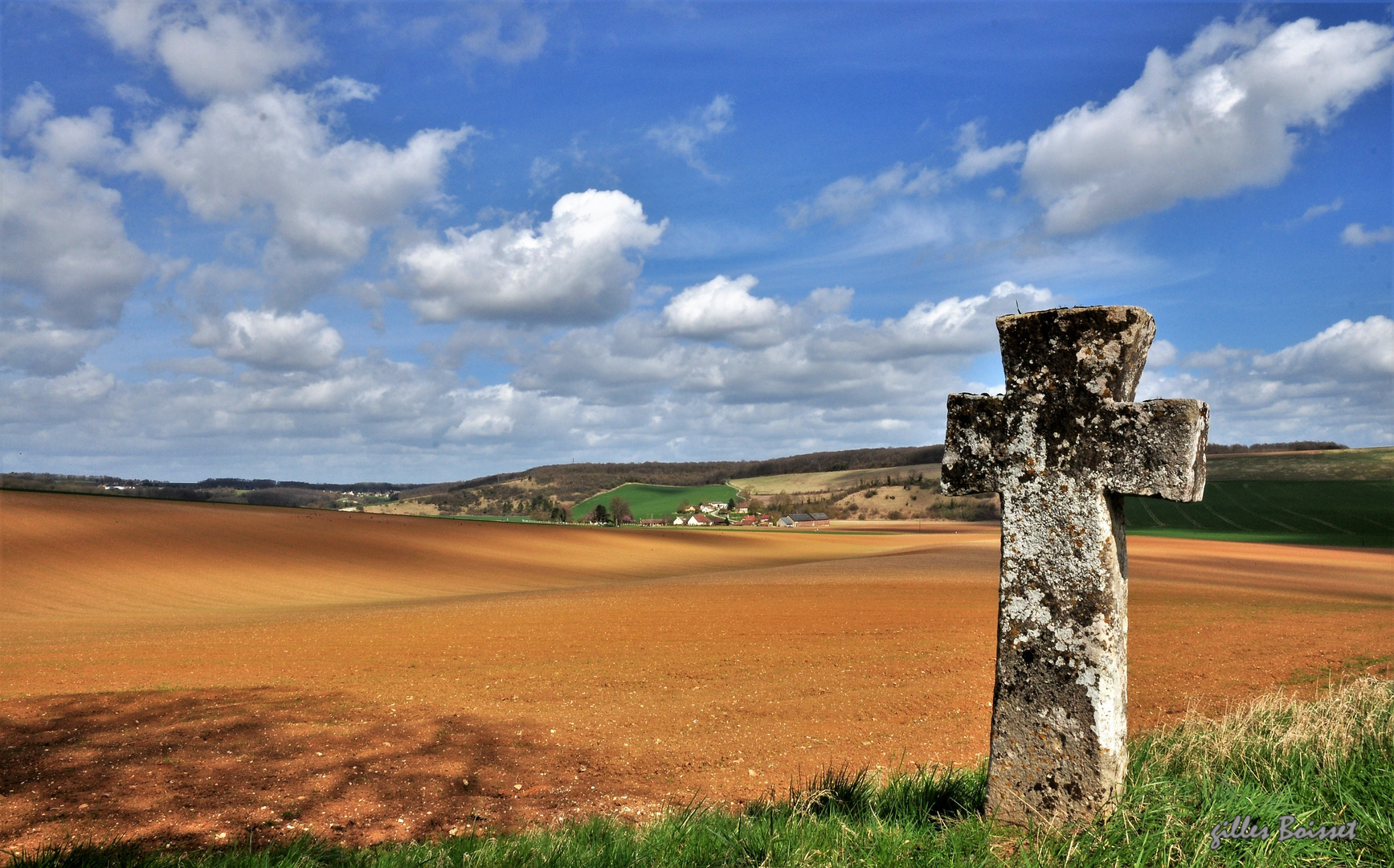 Campagne du Vexin normand à l'ouverture du printemps